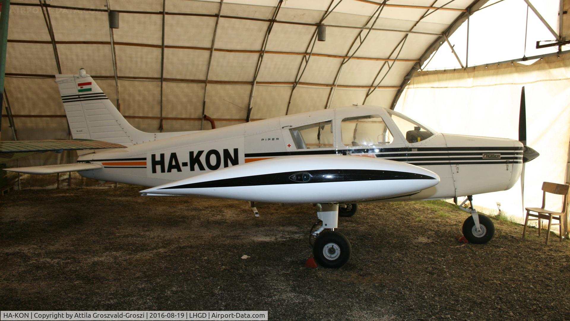 HA-KON, 1973 Piper PA-28-140 Cherokee Cruiser C/N 28-7225471, Gödöllö Airfield, Hungary