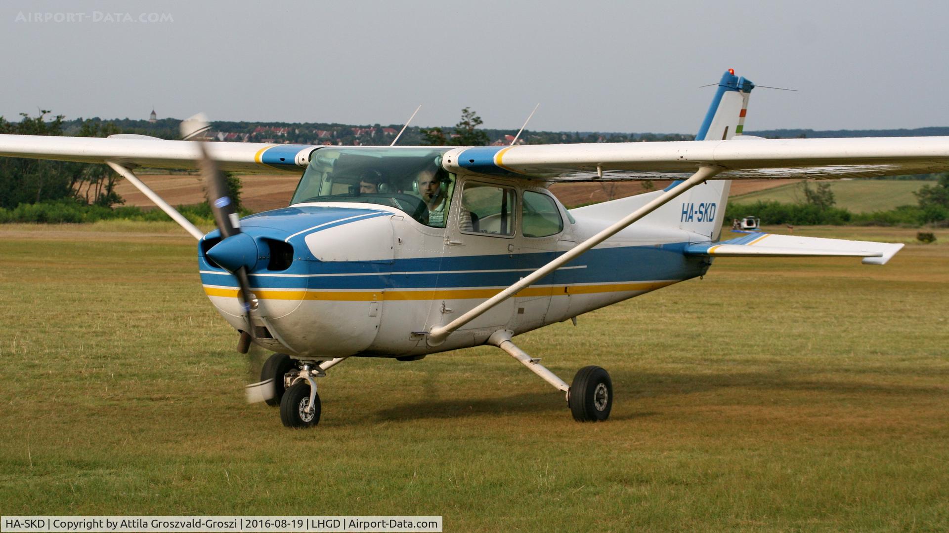 HA-SKD, 1978 Cessna 172N C/N 17270586, Gödöllö Airfield, Hungary