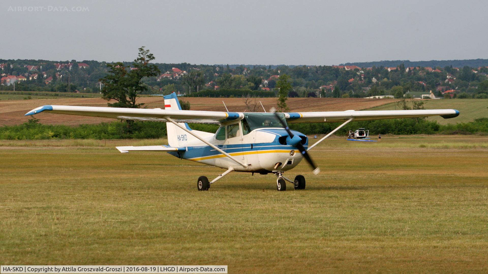 HA-SKD, 1978 Cessna 172N C/N 17270586, Gödöllö Airfield, Hungary