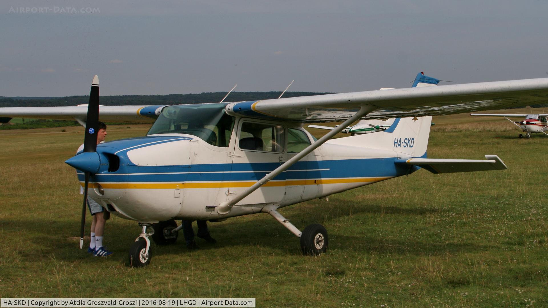 HA-SKD, 1978 Cessna 172N C/N 17270586, Gödöllö Airfield, Hungary