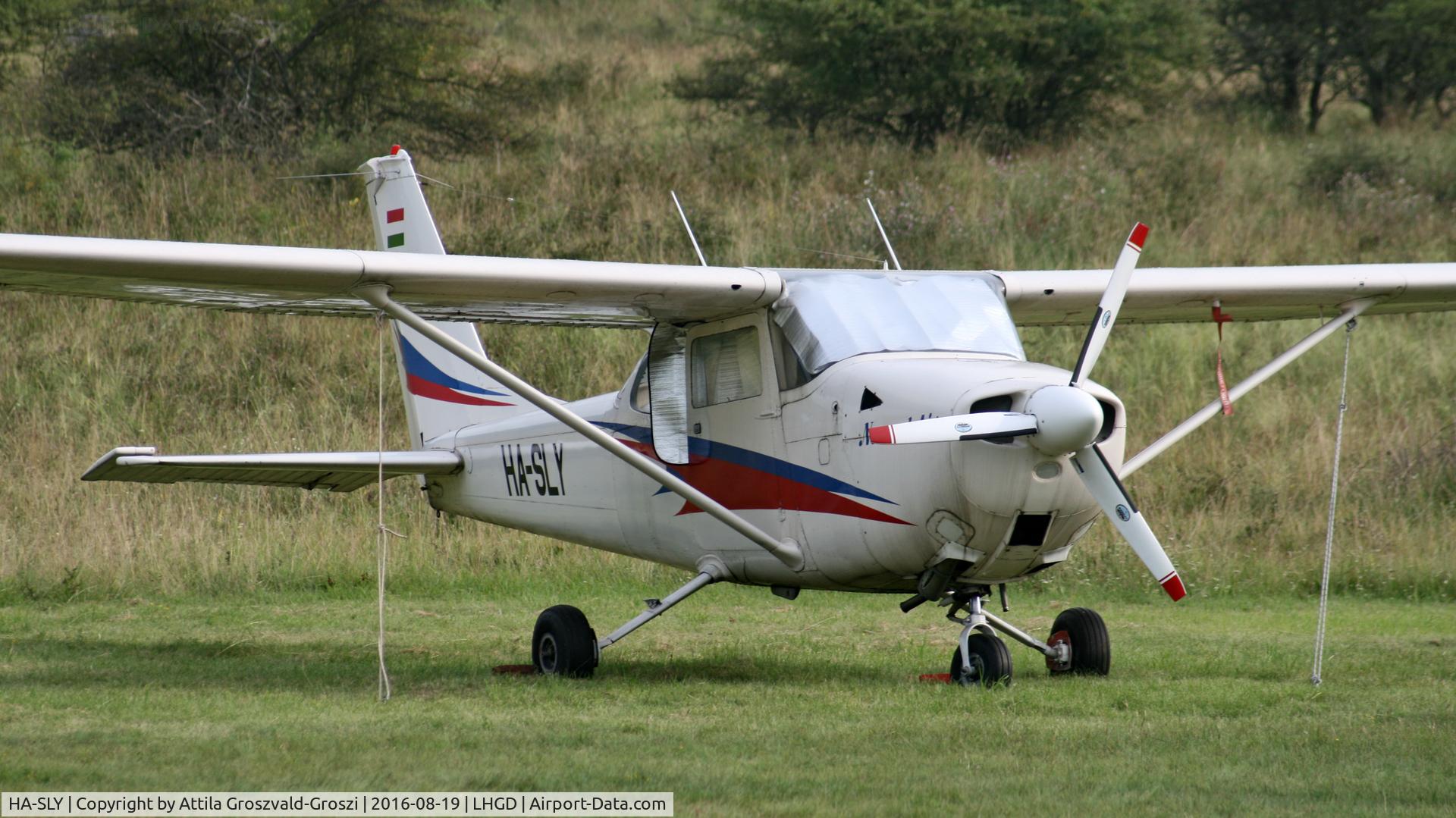 HA-SLY, 1971 Reims F172K Skyhawk C/N F17200800, Gödöllö Airfield, Hungary