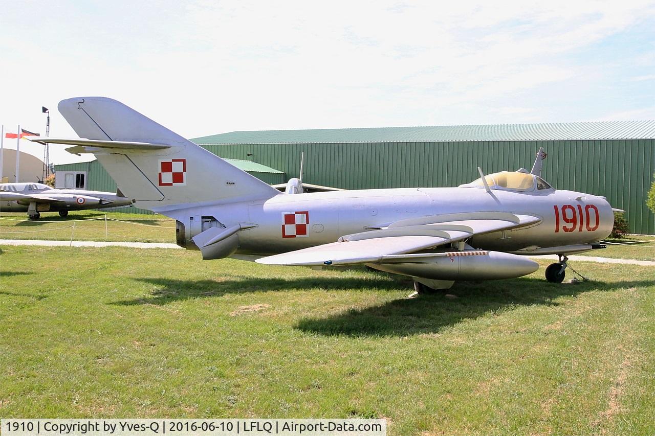 1910, PZL-Mielec Lim-5 (MiG-17F) C/N 1C1910, PZL-Mielec Lim-5 (MiG-17F), Musée Européen de l'Aviation de Chasse, Montélimar-Ancône airfield (LFLQ)