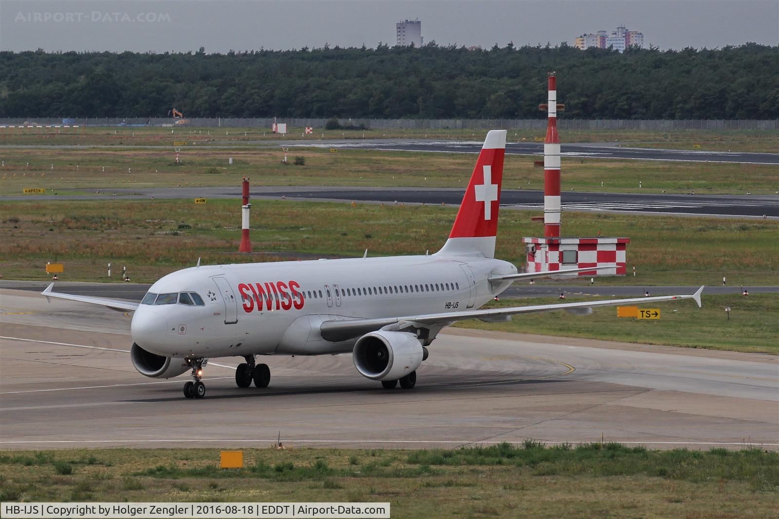 HB-IJS, 1998 Airbus A320-214 C/N 782, Arrival from ZRH....