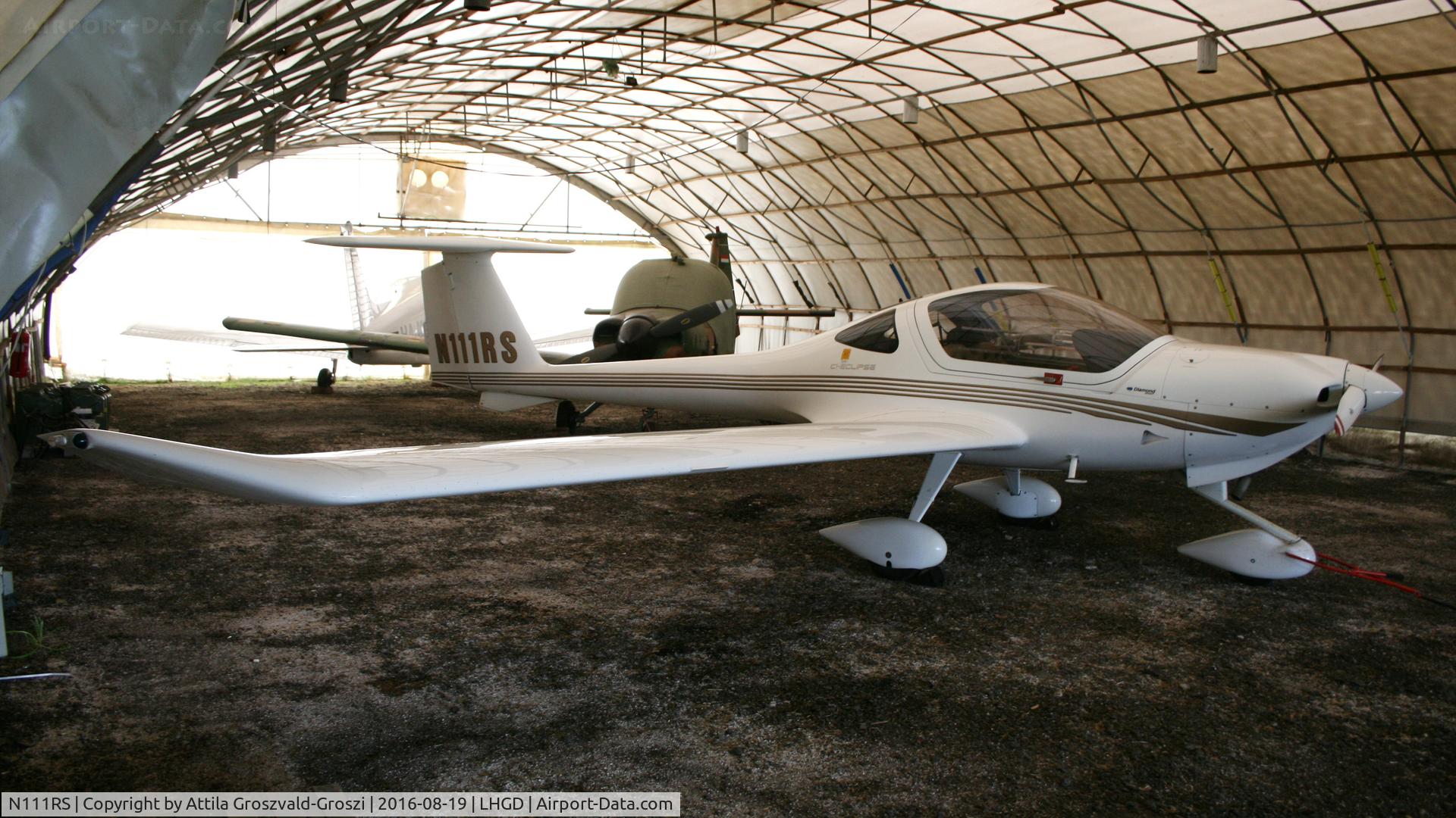N111RS, 2002 Diamond DA-20C-1 Eclipse C/N C0178, Gödöllö Airport – LHGD – Hungary