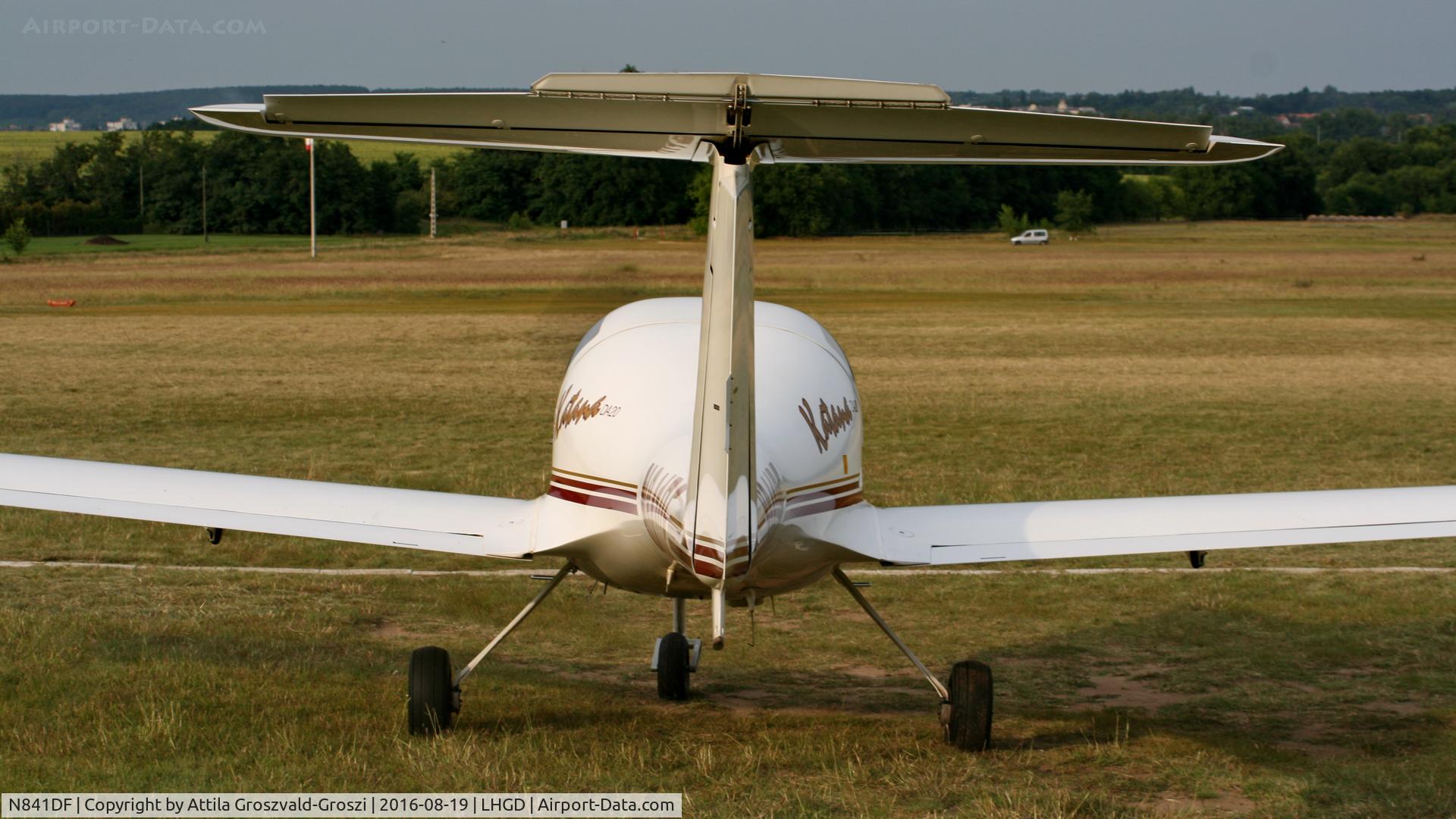 N841DF, 1995 Diamond DA-20A-1 Katana C/N 10068, Gödöllö Airport – LHGD – Hungary