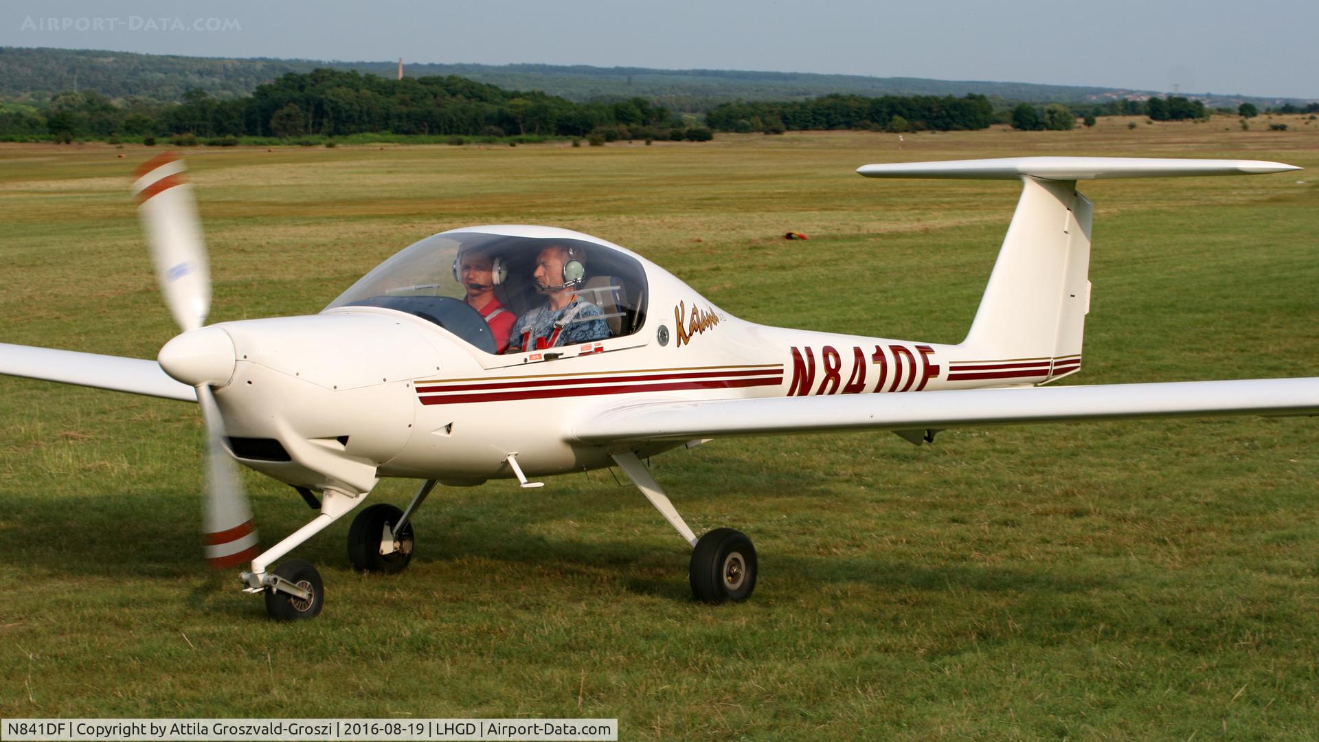 N841DF, 1995 Diamond DA-20A-1 Katana C/N 10068, Gödöllö Airport – LHGD – Hungary