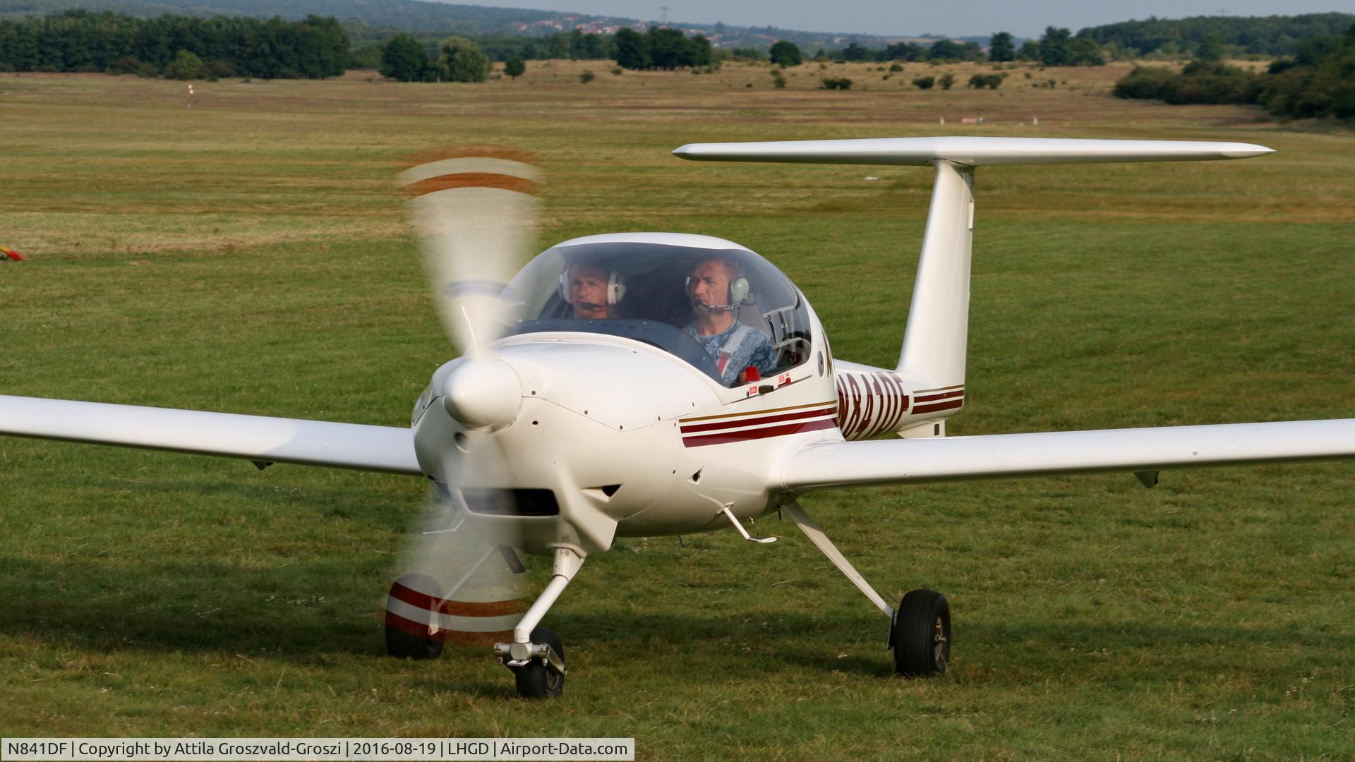 N841DF, 1995 Diamond DA-20A-1 Katana C/N 10068, Gödöllö Airport – LHGD – Hungary