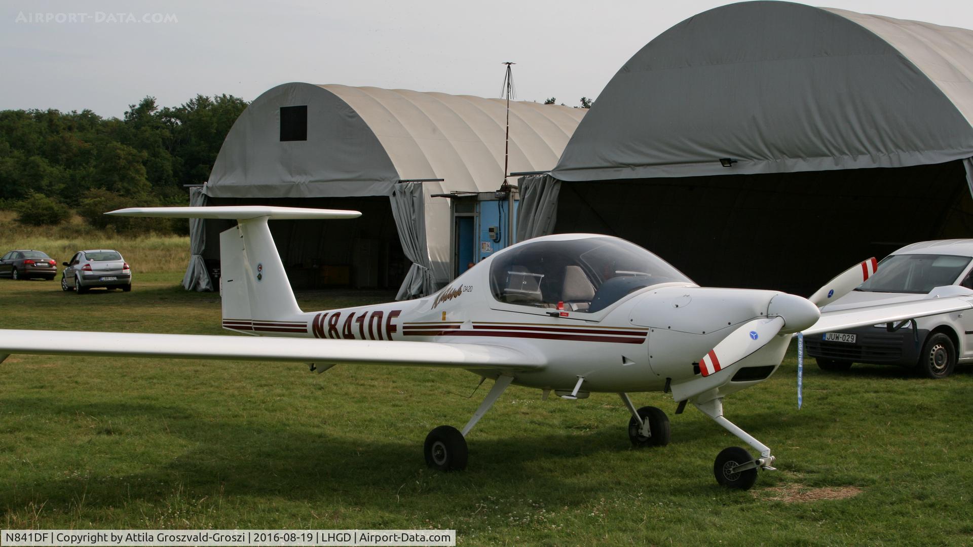 N841DF, 1995 Diamond DA-20A-1 Katana C/N 10068, Gödöllö Airport – LHGD – Hungary