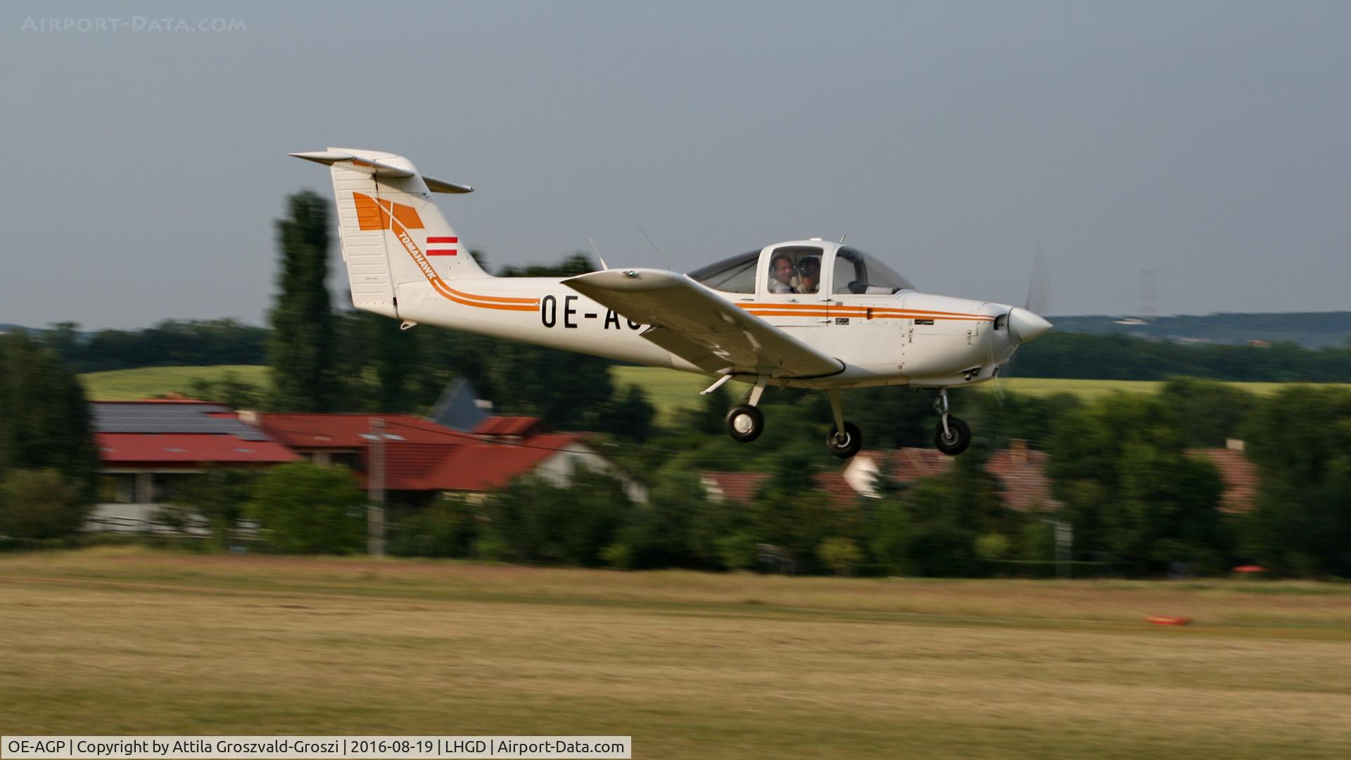 OE-AGP, Piper PA-38-112 Tomahawk Tomahawk C/N 38-78A0176, Gödöllö Airport – LHGD – Hungary
