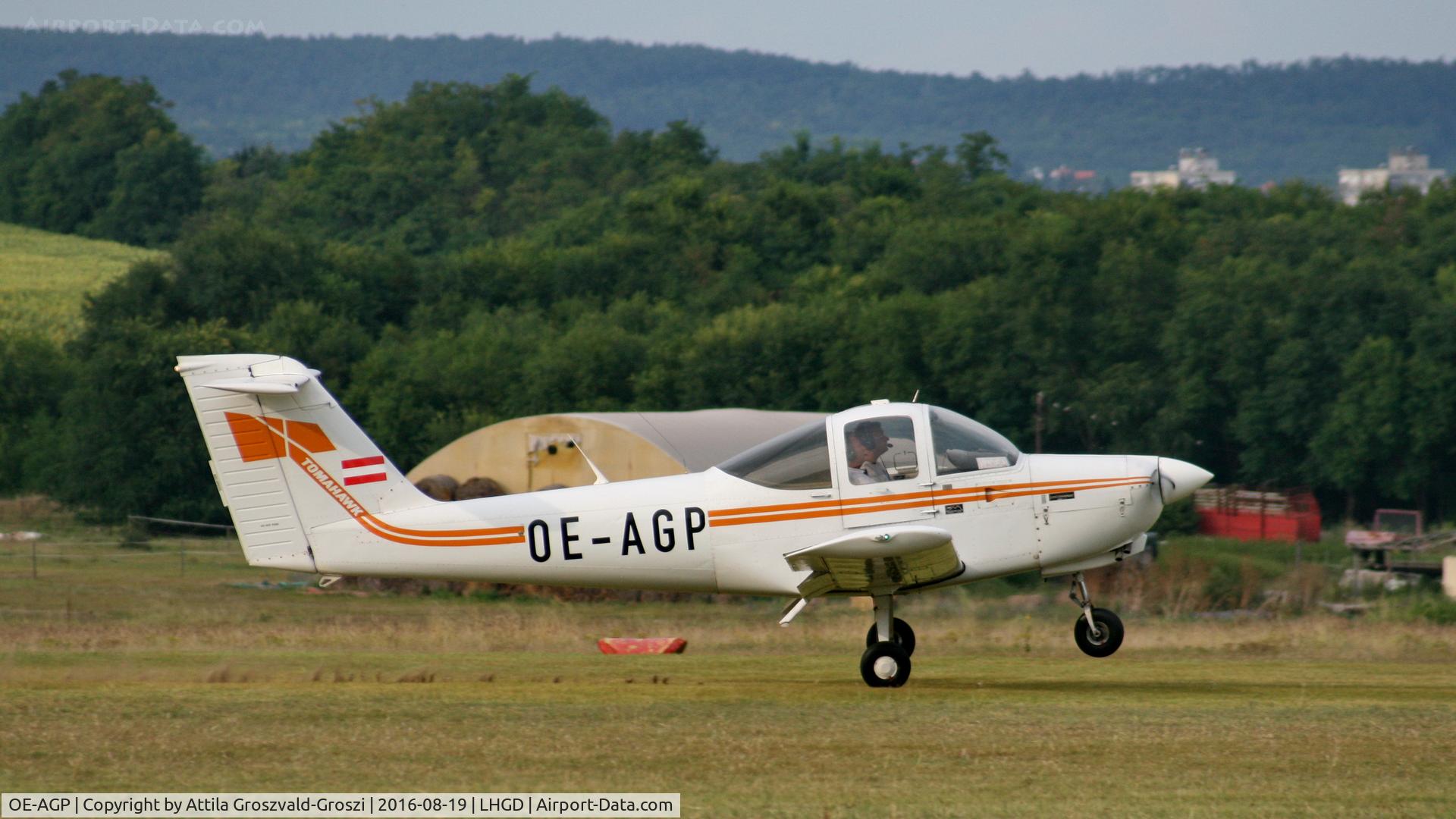 OE-AGP, Piper PA-38-112 Tomahawk Tomahawk C/N 38-78A0176, Gödöllö Airport – LHGD – Hungary