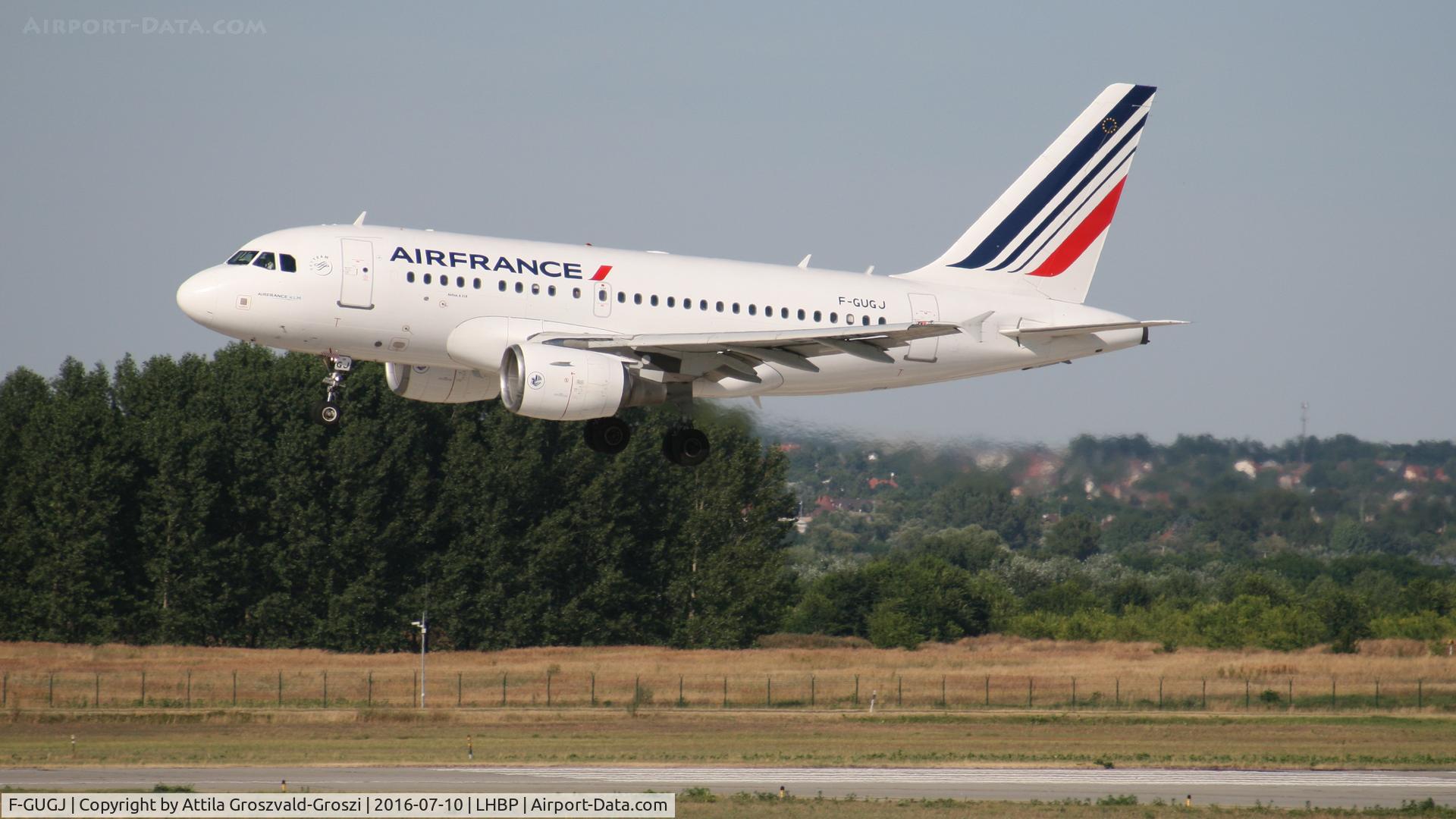 F-GUGJ, 2005 Airbus A318-111 C/N 2582, Budapest Airport, Hungary - Landing
