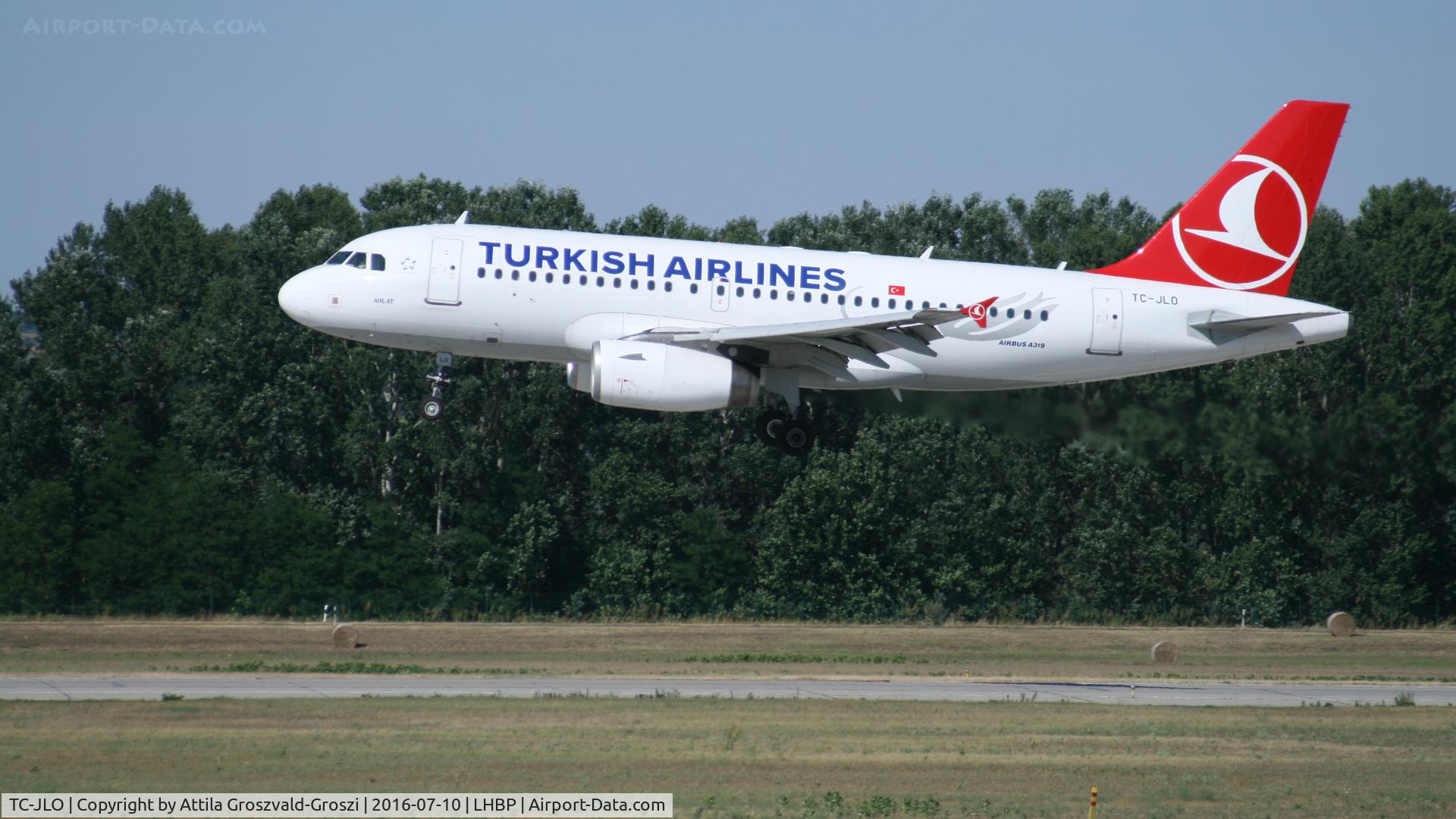 TC-JLO, 2005 Airbus A319-132 C/N 2631, Budapest Airport, Hungary - Landing