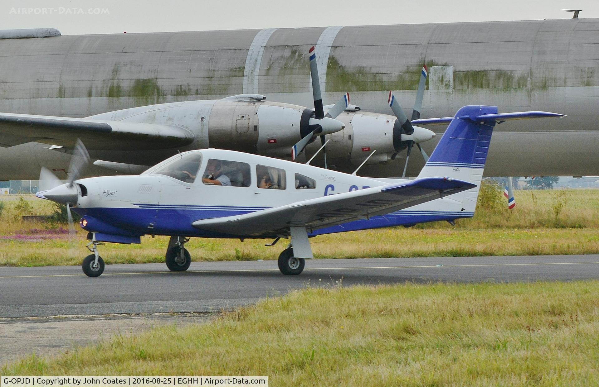 G-OPJD, 1982 Piper PA-28RT-201T Turbo Arrow IV C/N 28R-8231028, Taxiing on arrival