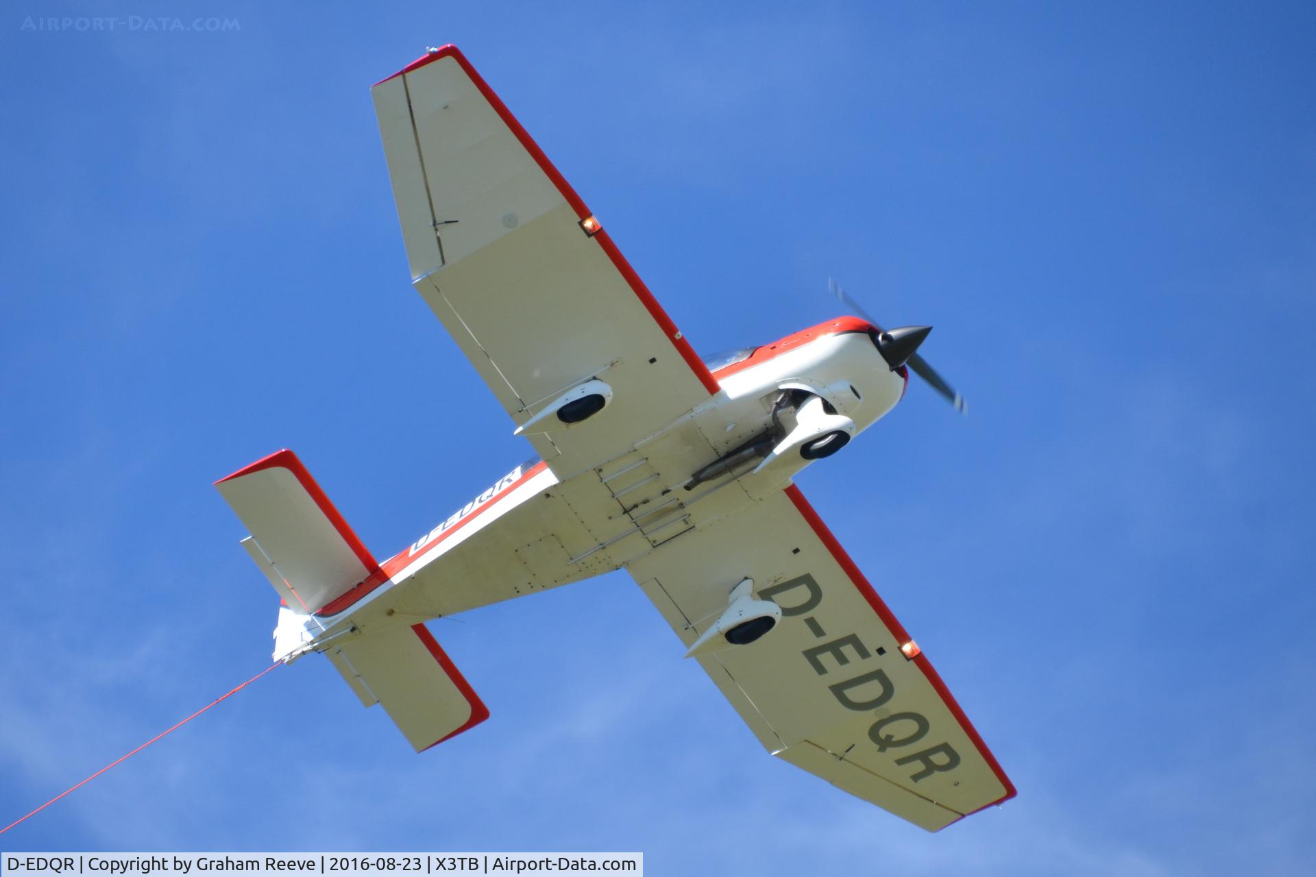 D-EDQR, Robin DR-400-180R Remorqueur Regent C/N 1047, Over head at Tibenham.