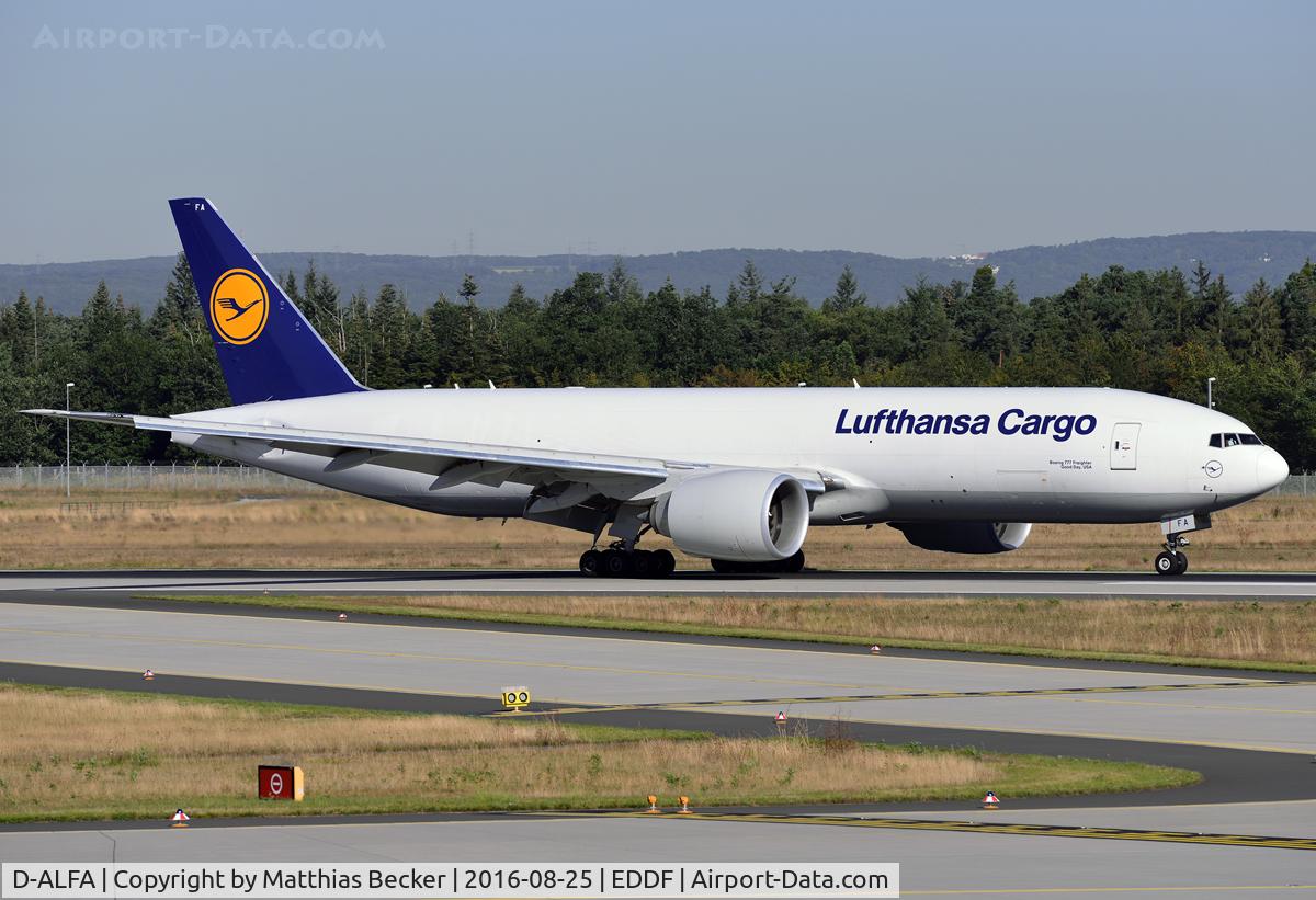D-ALFA, 2013 Boeing 777-FBT C/N 41674, D-ALFA