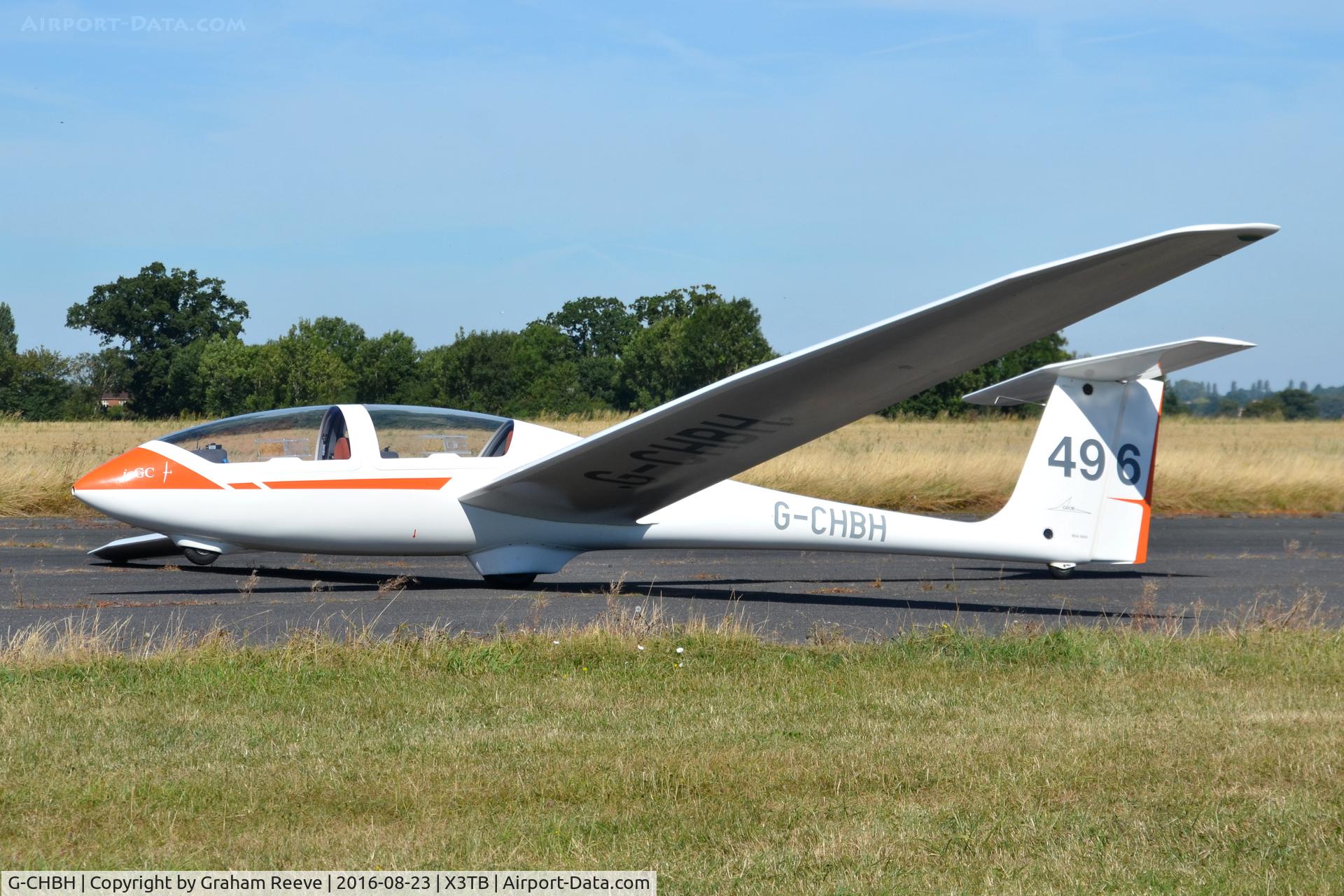 G-CHBH, 1991 Grob G-103C Twin III Acro C/N 36006, Parked at Tibenham.