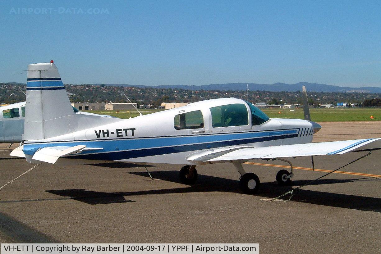VH-ETT, 1973 American Aviation AA-5 Traveler C/N AA5-0282, Grumman American AA-5 Traveler [AA5-0282] Adelaide-Parafield~VH 17/09/2004