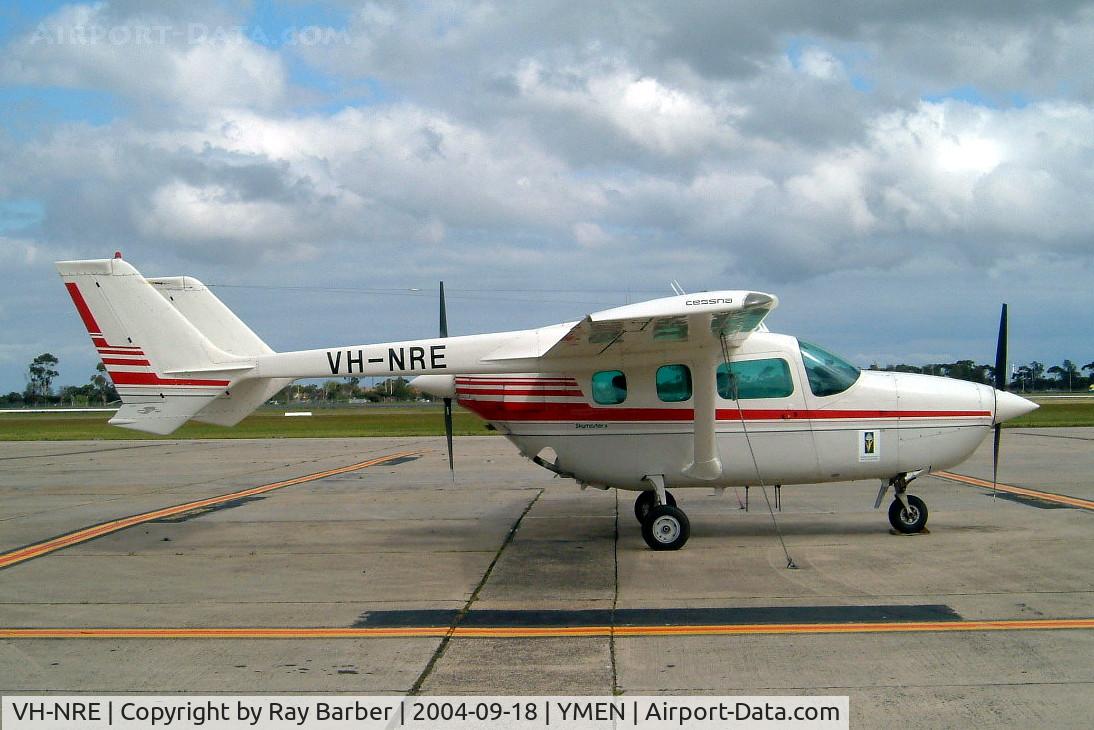VH-NRE, 1977 Cessna 337G Super Skymaster C/N 33701807, Cessna 337G Super Skymaster [337-01807] (Australasian Jet) Melbourne-Essendon~VH 18/09/2004