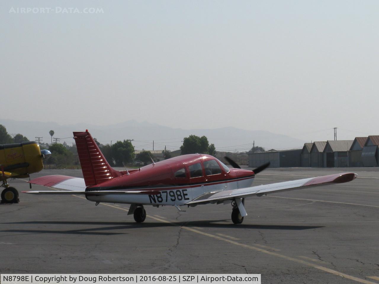 N8798E, 1976 Piper PA-28R-200 Cherokee Arrow II C/N 28R-7635215, 1976 Piper PA-28R-200 ARROW II, Lycoming O&VO-360 200 Hp, taxi to Rwy 22