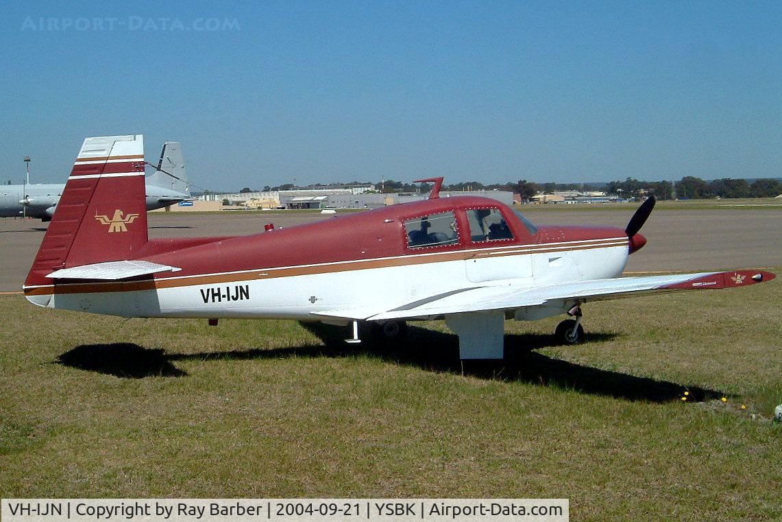 VH-IJN, 1974 Mooney M20E C/N 21-0029, Mooney M.20E Chaparral [21-0029] Sydney-Bankstown~VH 21/09/2004