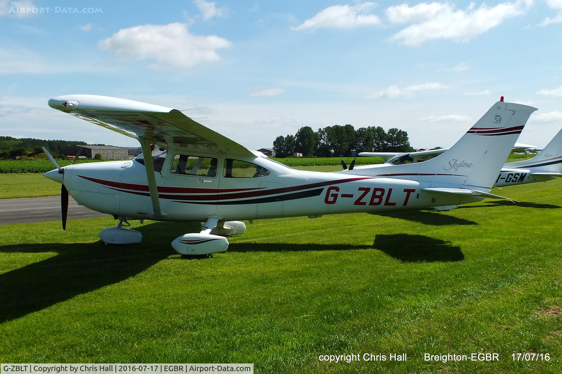 G-ZBLT, 2000 Cessna 182S Skylane C/N 18280910, at Breighton's Summer Fly-in