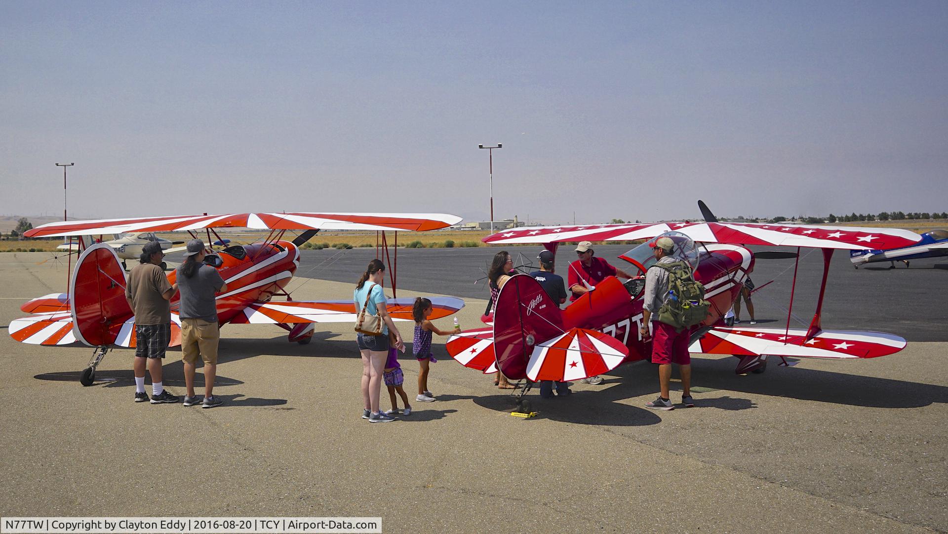 N77TW, 1989 Christen Pitts S-2B Special C/N 5160, N77TW Tracy airport California. 2016.