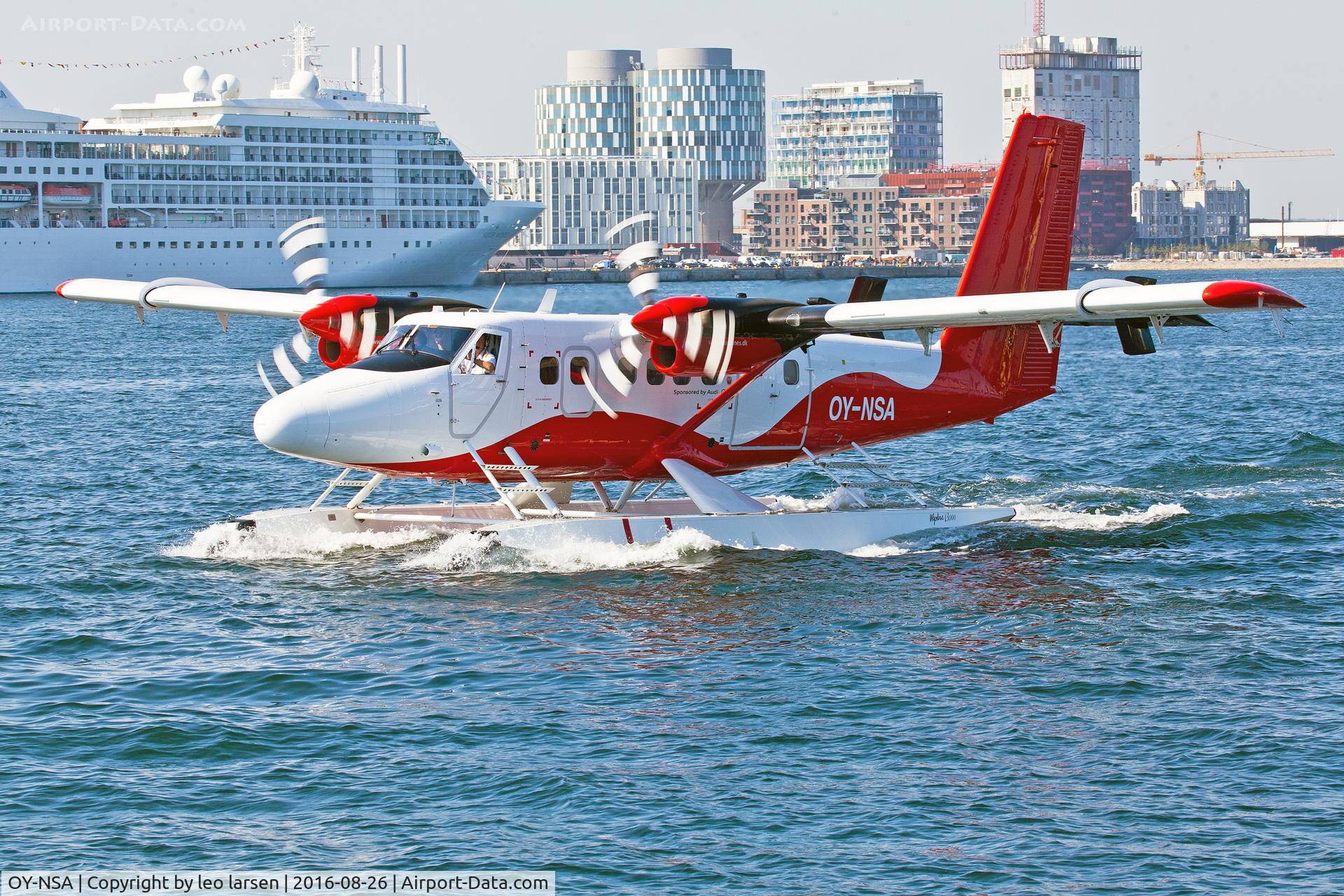 OY-NSA, 1978 De Havilland Canada DHC-6-300 Twin Otter C/N 577, Copenhagen harbour 26.8.16