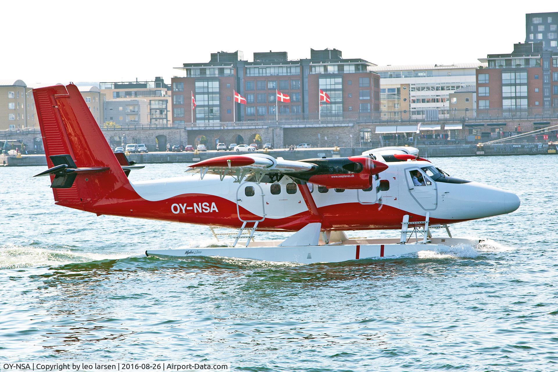 OY-NSA, 1978 De Havilland Canada DHC-6-300 Twin Otter C/N 577, Copenhagen harbour 26.8.16