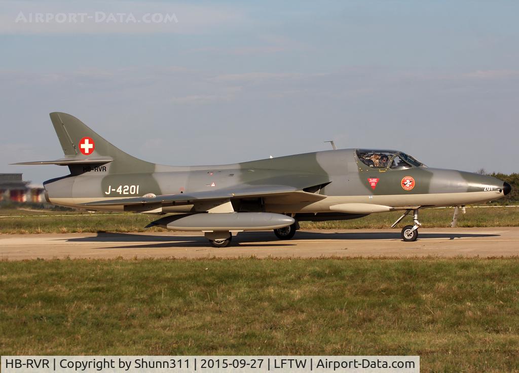 HB-RVR, 1955 Hawker Hunter T.68 C/N 41H-670806, Used as a demo during Nimes Airshow 2015