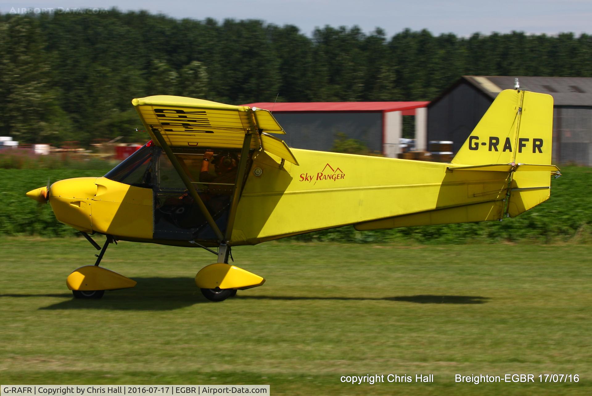 G-RAFR, 2004 Skyranger J2.2(1) C/N BMAA/HB/410, at Breighton's Summer Fly-in
