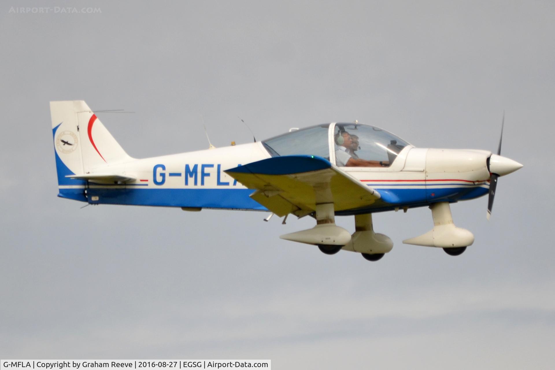 G-MFLA, 1994 Robin HR-200-120B C/N 282, Landing at Norwich.