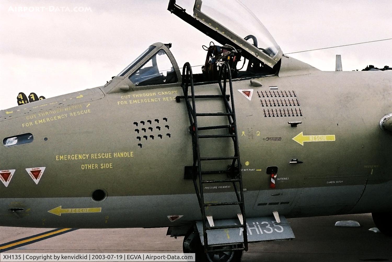 XH135, 1959 English Electric Canberra PR.9 C/N SH1725, RAF at RIAT.