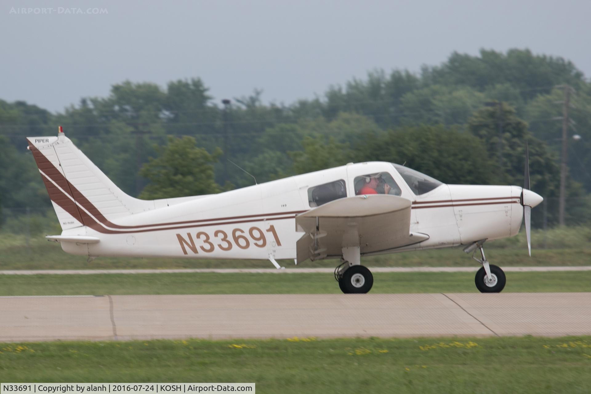N33691, 1975 Piper PA-28-140 Cherokee Cruiser C/N 28-7525227, Rolling out