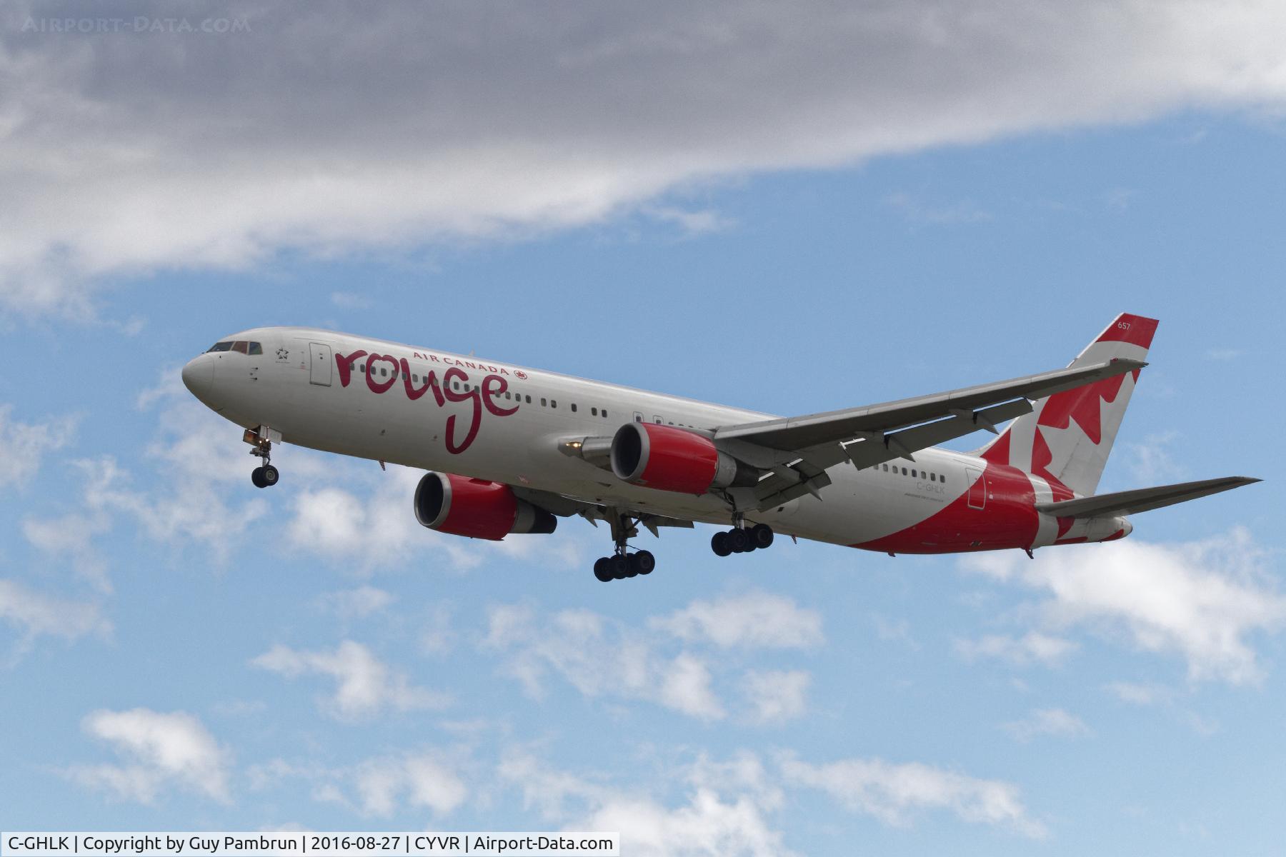 C-GHLK, 1992 Boeing 767-35H C/N 26388, Landing