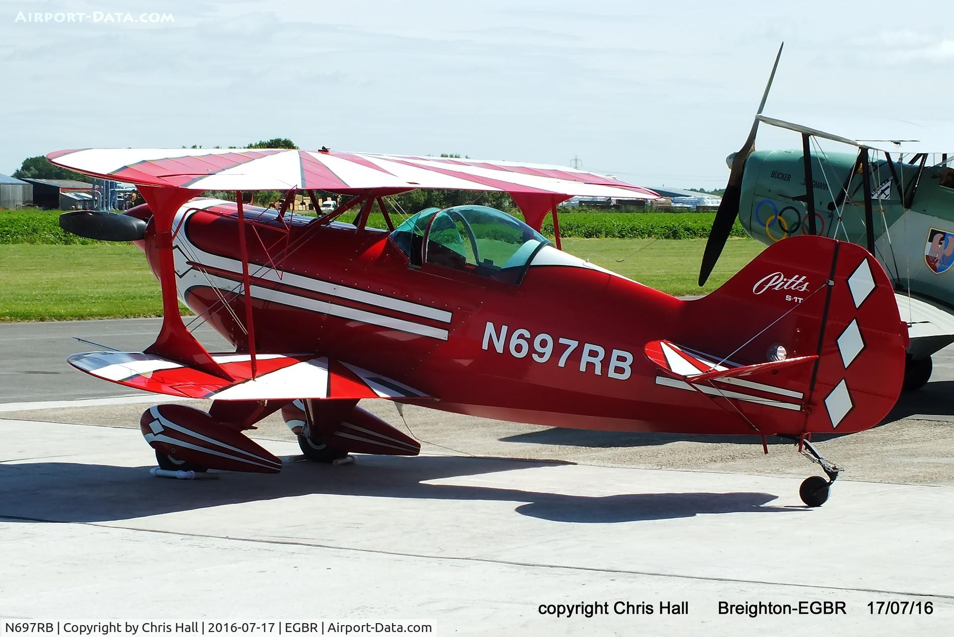N697RB, 1986 Pitts S-1T Special C/N 1042, at Breighton's Summer fly in