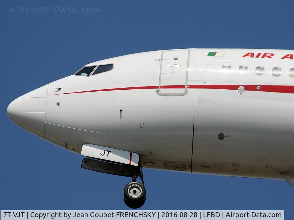 7T-VJT, 2002 Boeing 737-6D6 C/N 30546, AH1190 from Alger landing runway 23