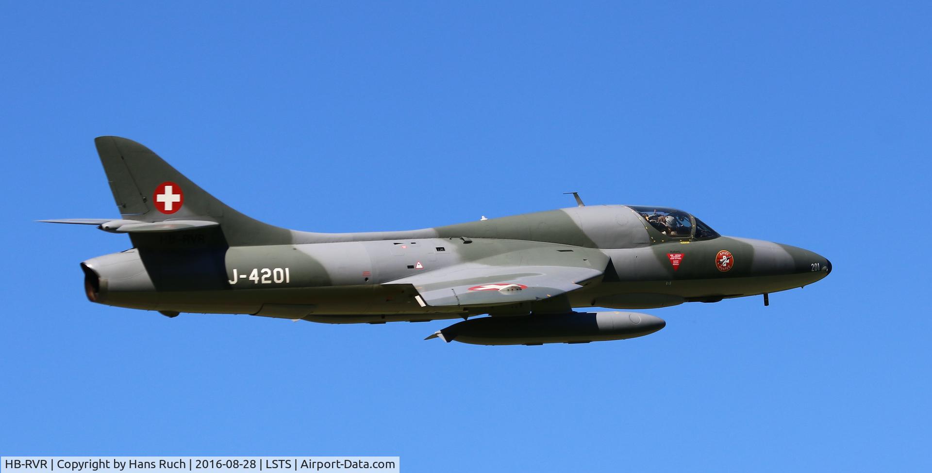 HB-RVR, 1955 Hawker Hunter T.68 C/N 41H-670806, Hunter