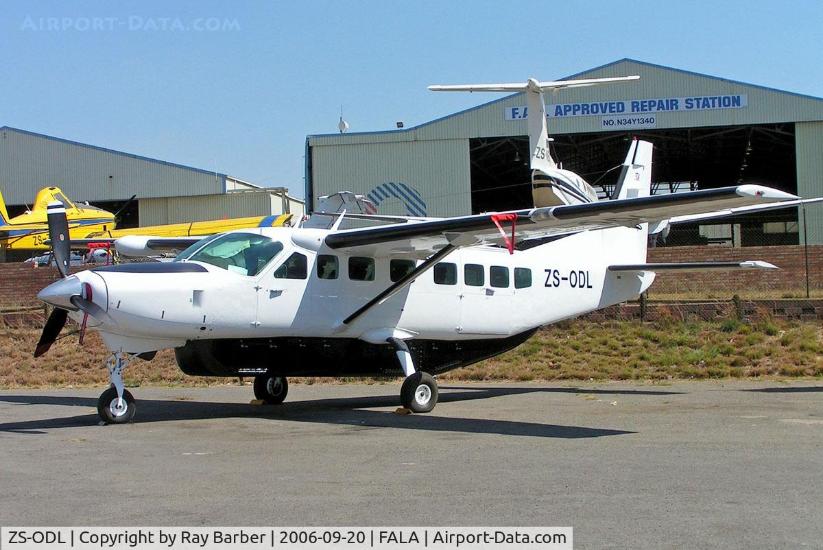 ZS-ODL, 1990 Cessna 208B Grand Caravan C/N 208B0155, Cessna 208B Grand Caravan [208B-0155] Lanseria~ZS 20/09/2006