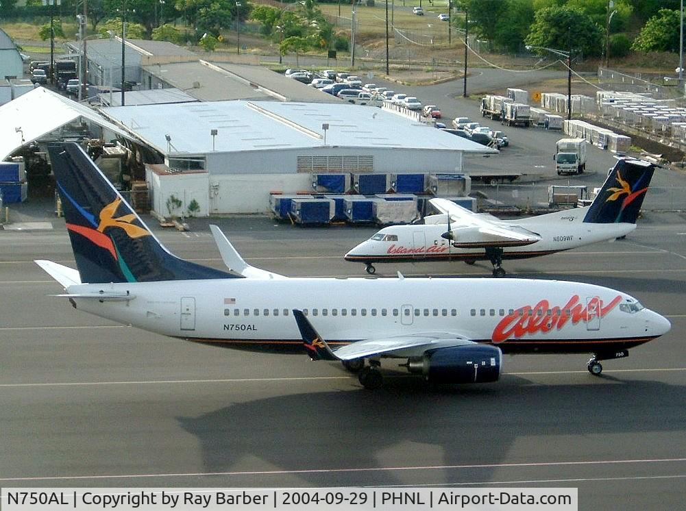 N750AL, 2004 Boeing 737-76N C/N 32743, Boeing 737-76N [32743] (Aloha Airlines) Honolulu-Int'l~N 29/09/2004