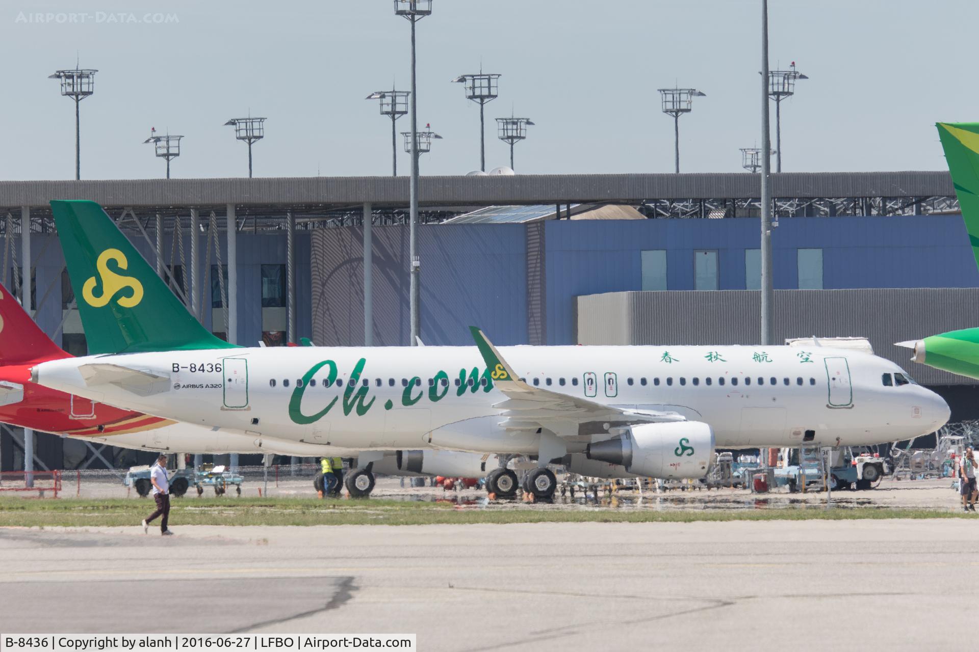 B-8436, 2016 Airbus A320-214 C/N 7219, Parked prior to delivery (taken from a moving bus - lot of heat haze distortion, unfortunately)