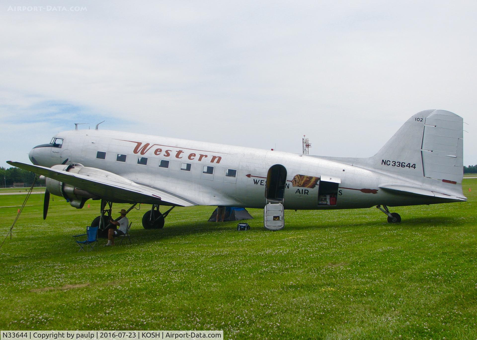 N33644, 1941 Douglas DC-3A-197E C/N 4123, At AirVenture 2016.