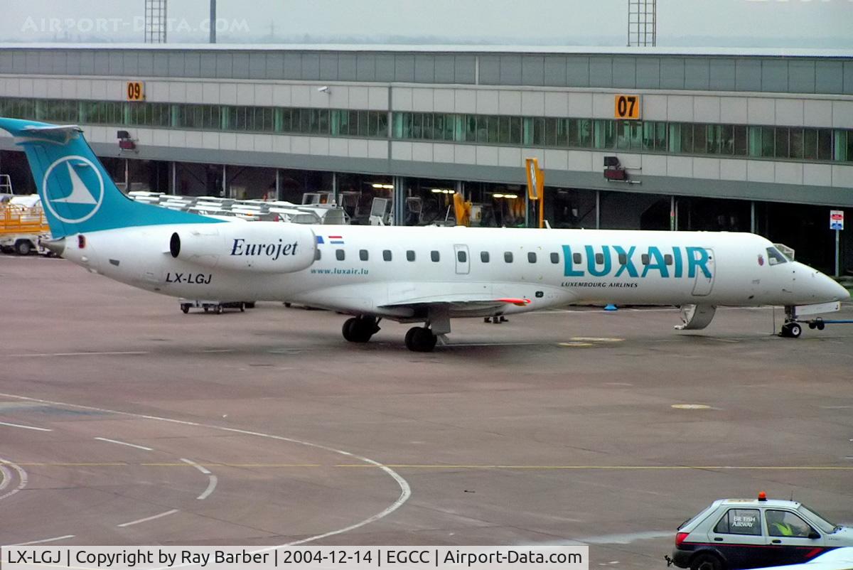 LX-LGJ, 2001 Embraer EMB-145LU (ERJ-145LU) C/N 145395, Embraer ERJ-145LU [145395] (Luxair) Manchester-Ringway~G 14/12/2004