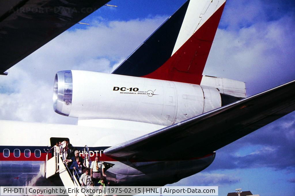 PH-DTI, 1974 Douglas DC-10-30 C/N 46933, PH-DTI just arrived  in HNL from MNL