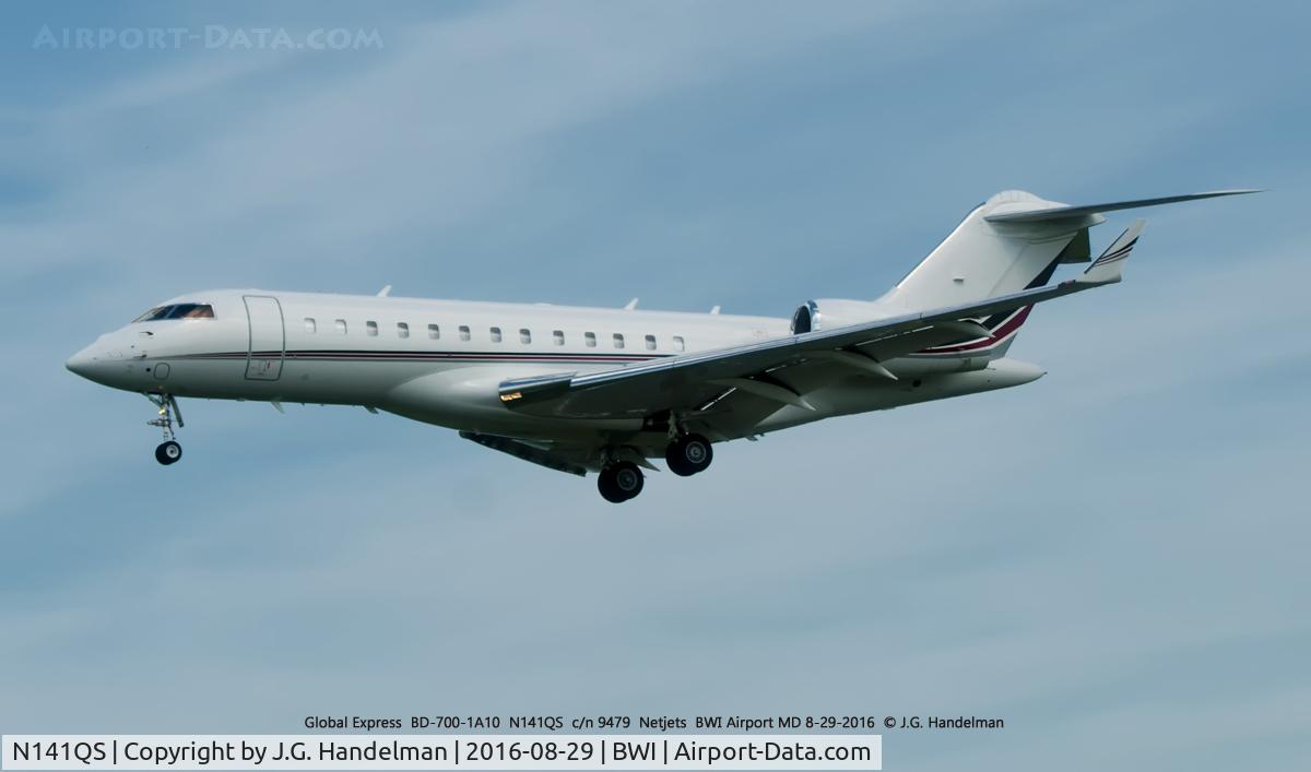 N141QS, 2012 Bombardier BD-700-1A10 Global 6000 C/N 9479, On final to 33L.