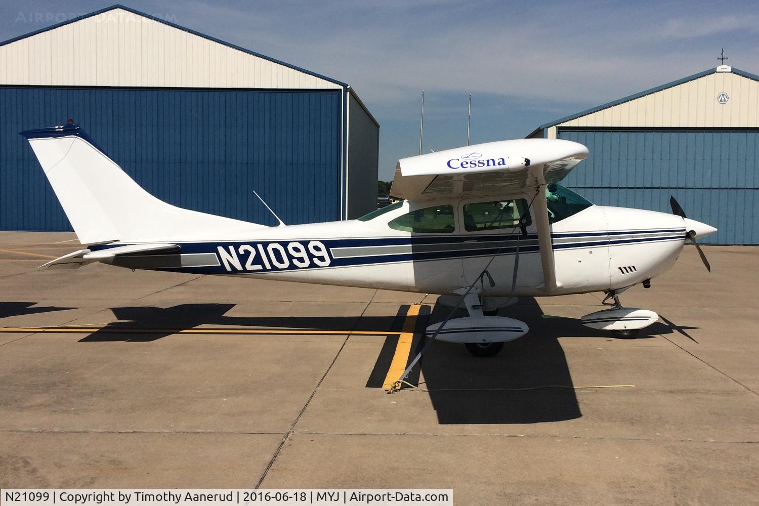 N21099, 1972 Cessna 182P Skylane C/N 18261413, 1972 Cessna 182P, c/n: 18261413