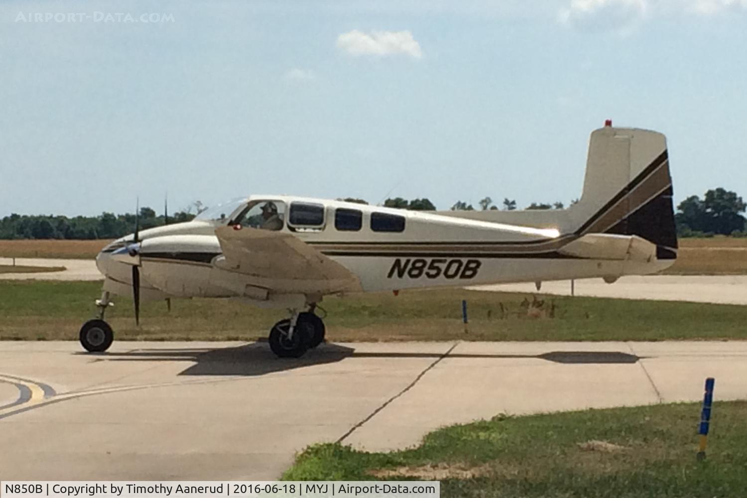 N850B, 1960 Beech D50E Twin Bonanza C/N DH-303, 1960 Beech D50E, c/n: DH-303