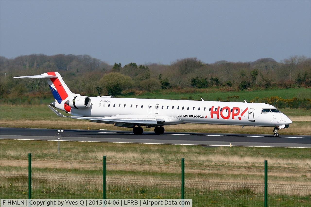 F-HMLN, 2012 Bombardier CRJ-1000EL NG (CL-600-2E25) C/N 19024, Bombardier CRJ-1000EL NG, Reverse thrust landing rwy 07R, Brest-Bretagne Airport (LFRB-BES)