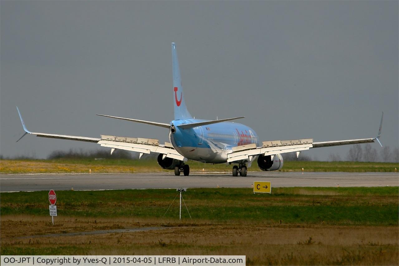 OO-JPT, 2007 Boeing 737-8K5 C/N 34691, Boeing 737-8K5, Reverse thrust max landing rwy 07R, Brest-Bretagne airport (LFRB-BES)
