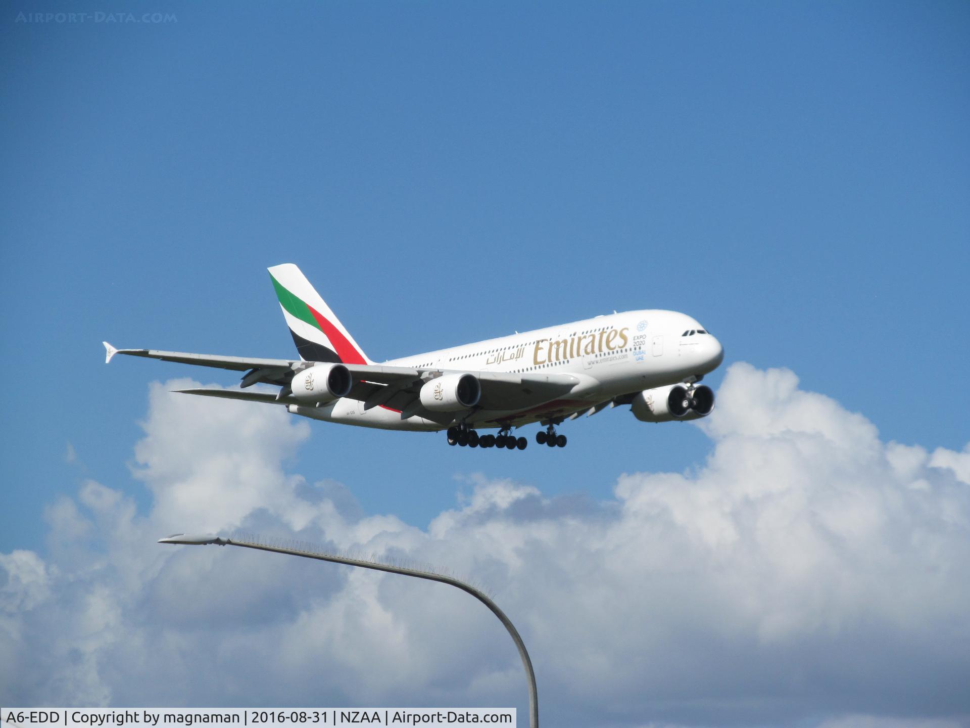 A6-EDD, 2008 Airbus A380-861 C/N 020, on finals above lamp posts