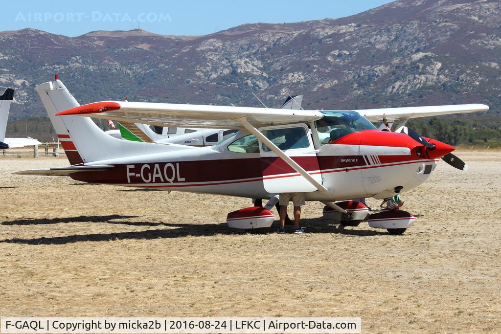 F-GAQL, Reims F182Q C/N 0036, Parked